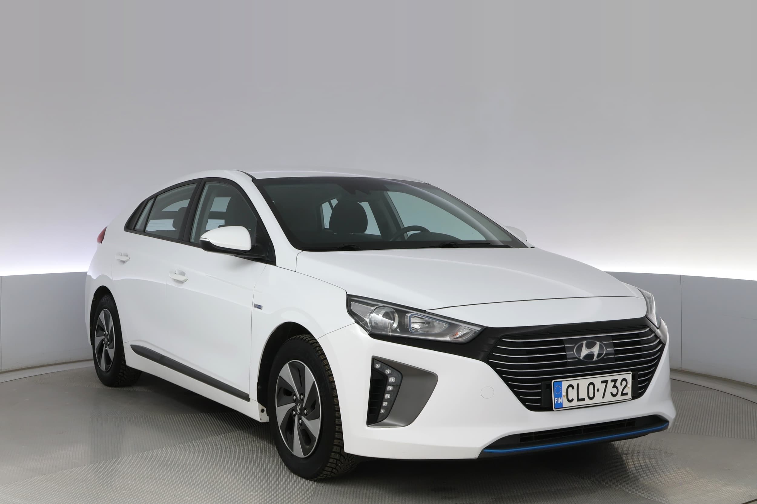 Hyundai IONIQ HYBRID