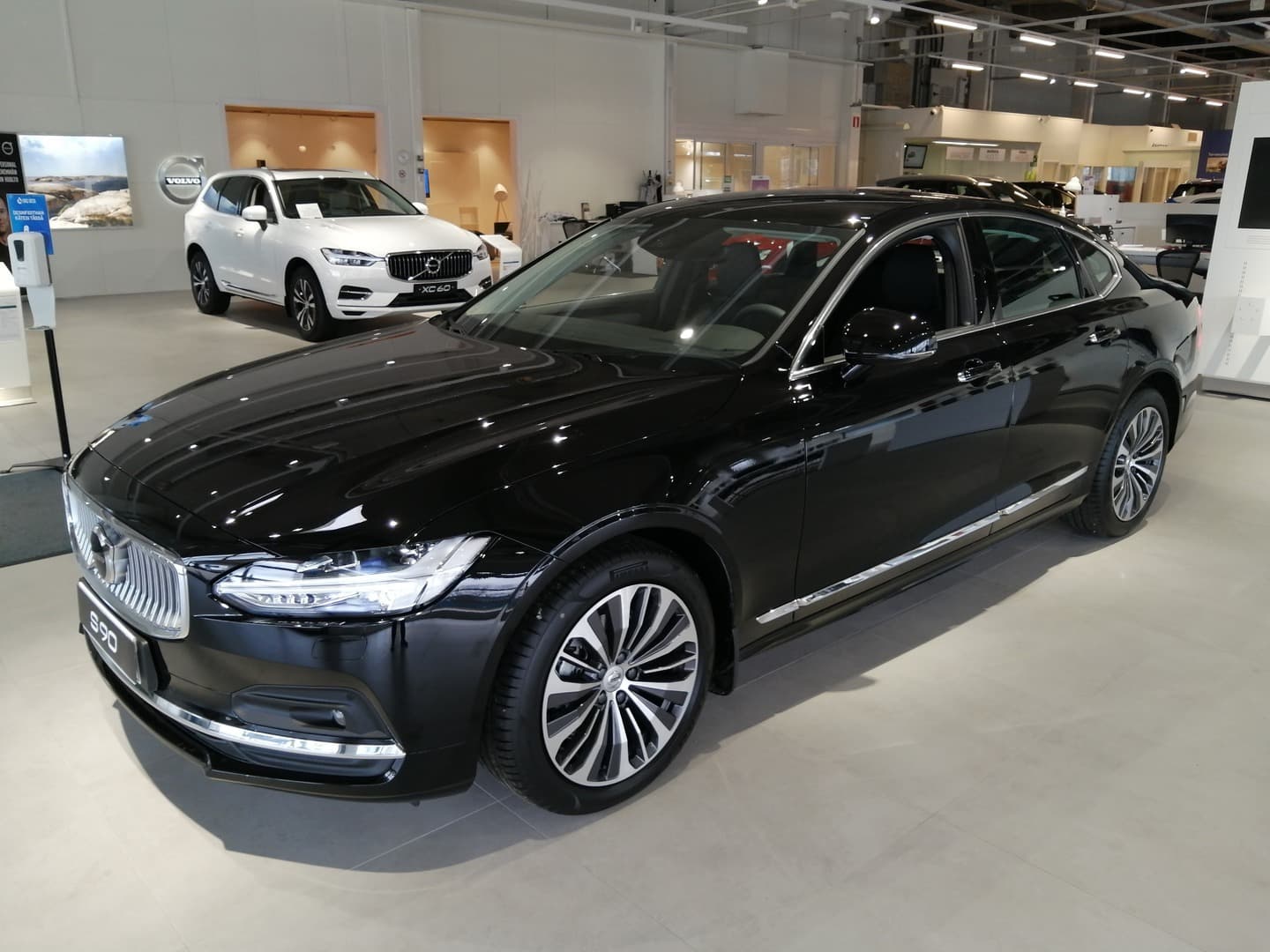 Volvo S90