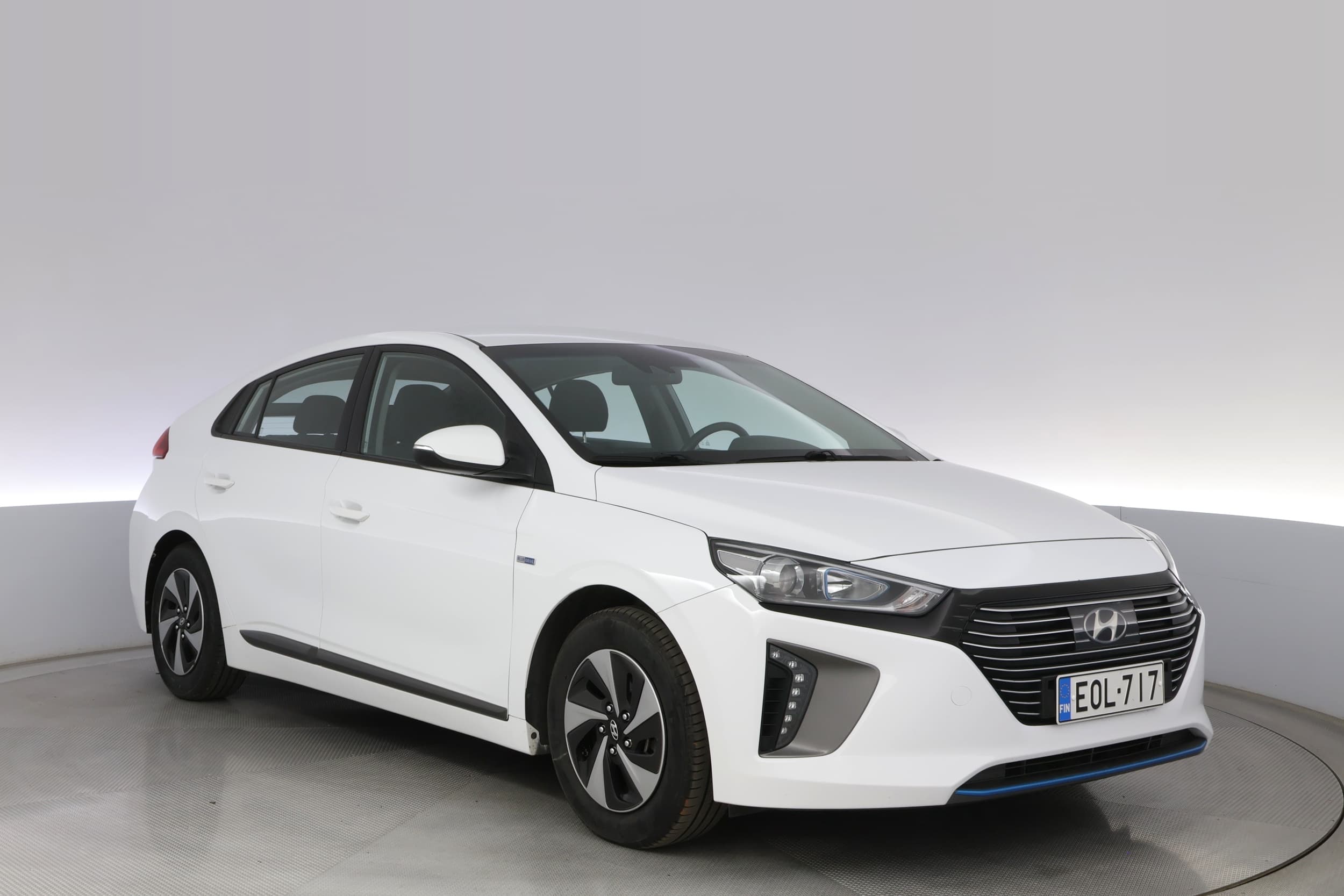 Hyundai IONIQ HYBRID