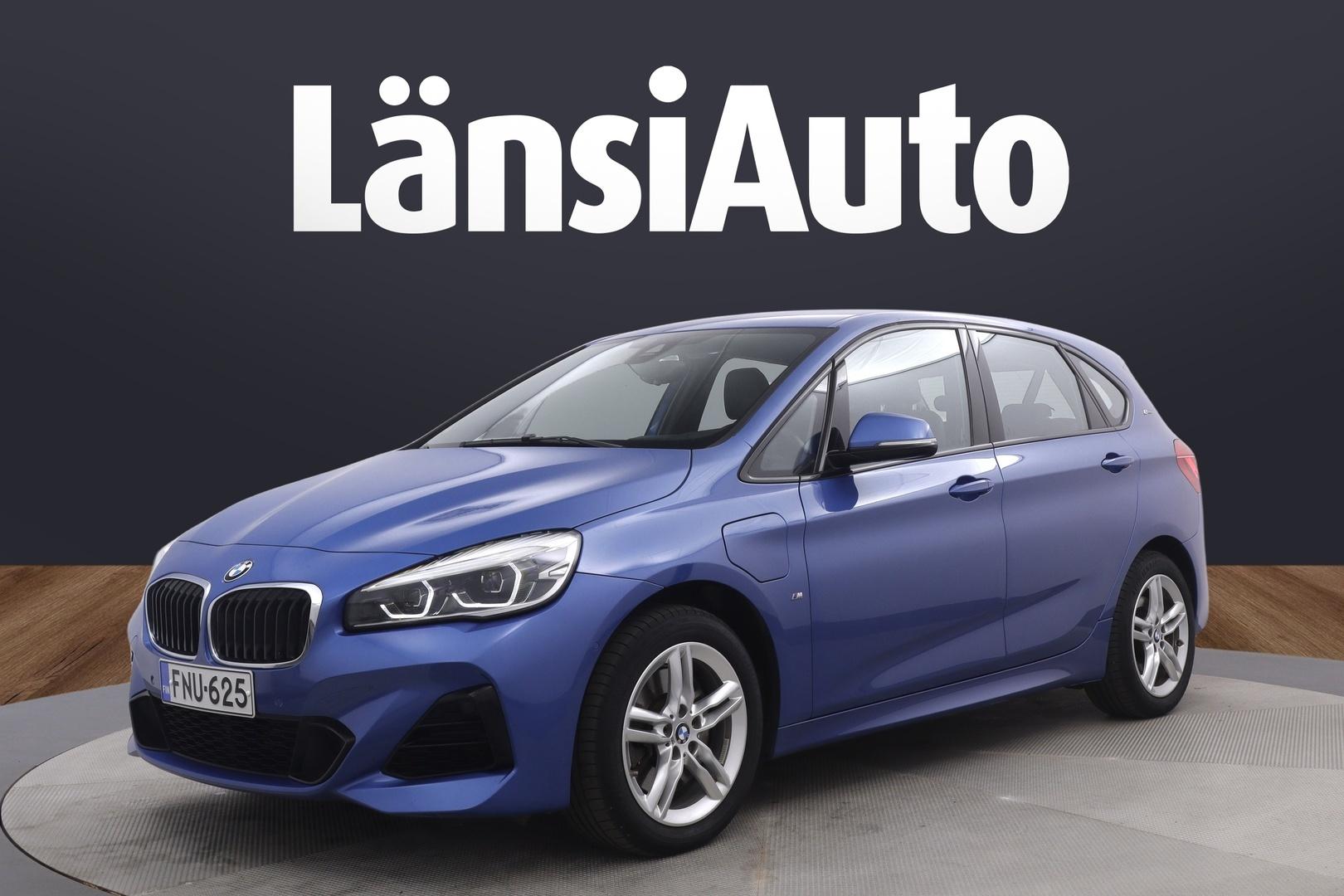 BMW 225