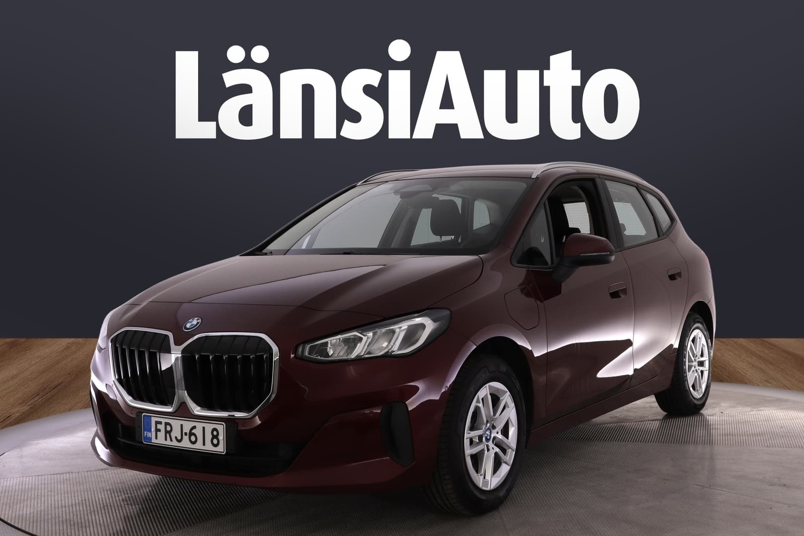 BMW 225