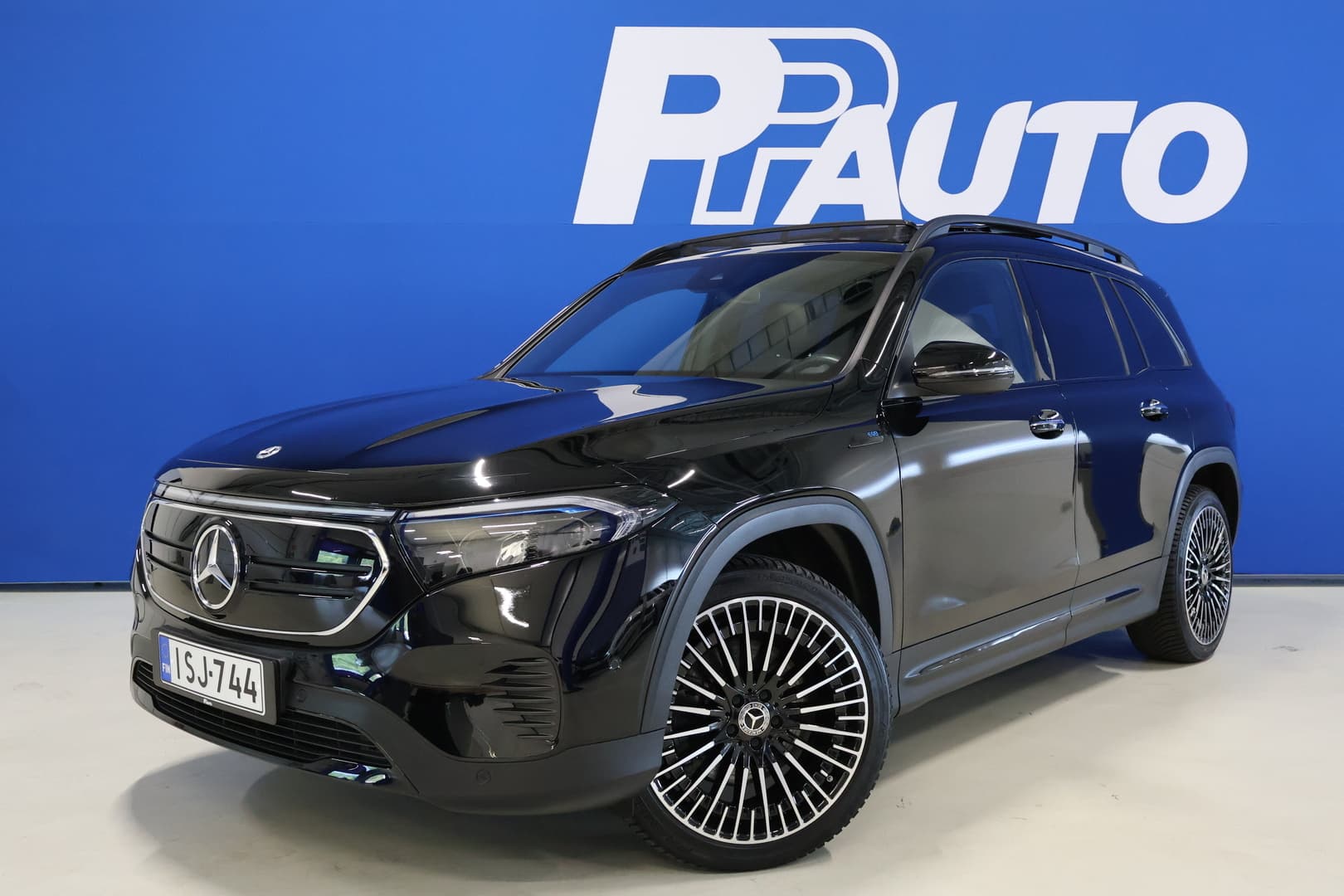 Mercedes-Benz EQB
