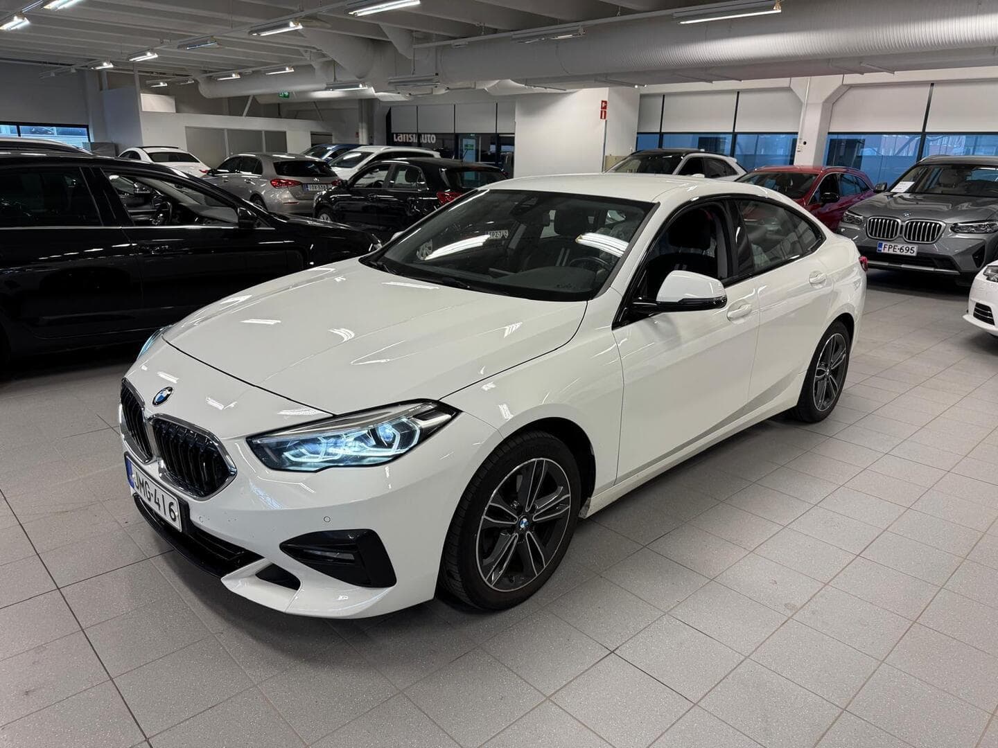 BMW 218