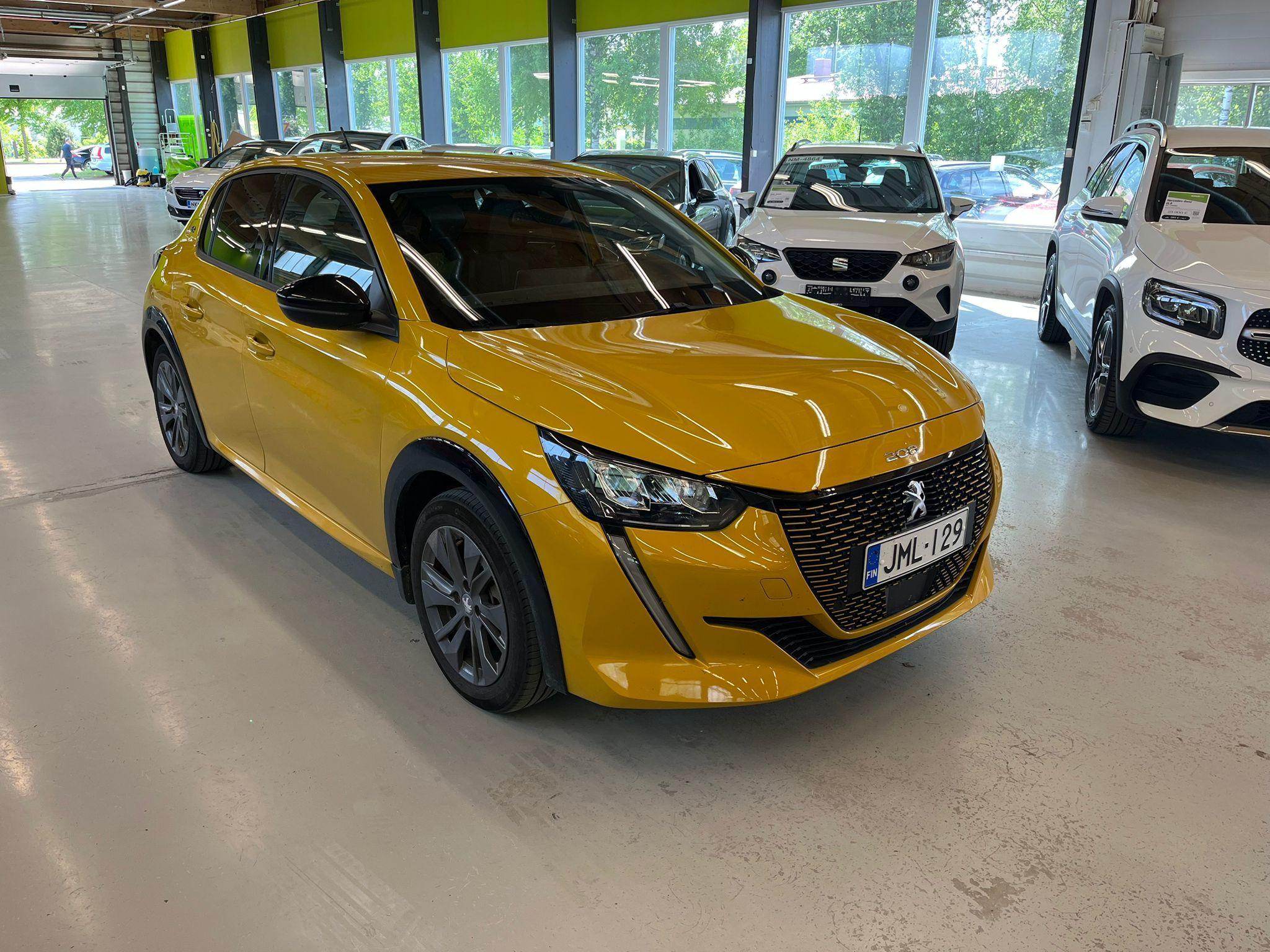 Peugeot E-208