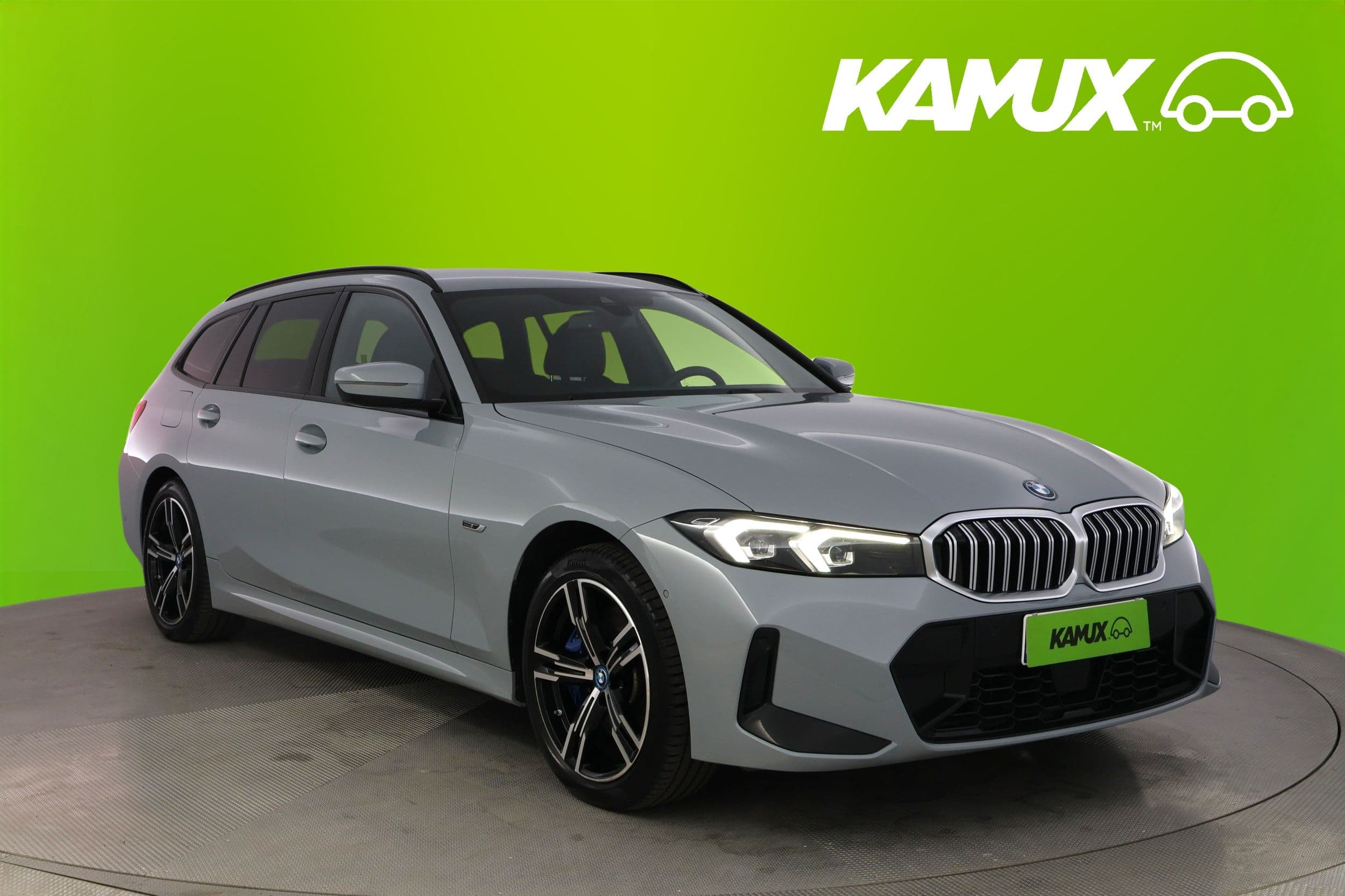 BMW 330