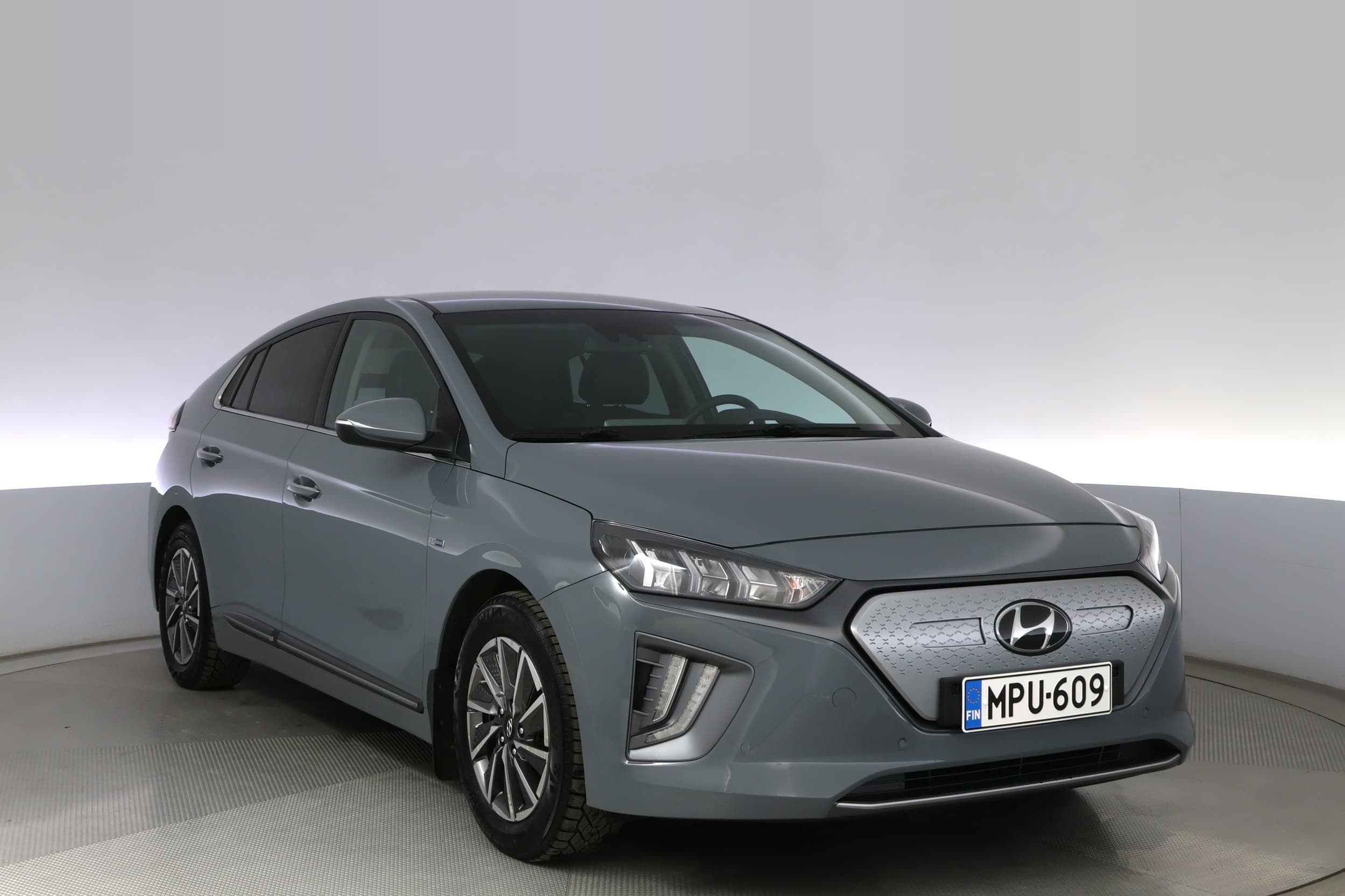 Hyundai IONIQ electric