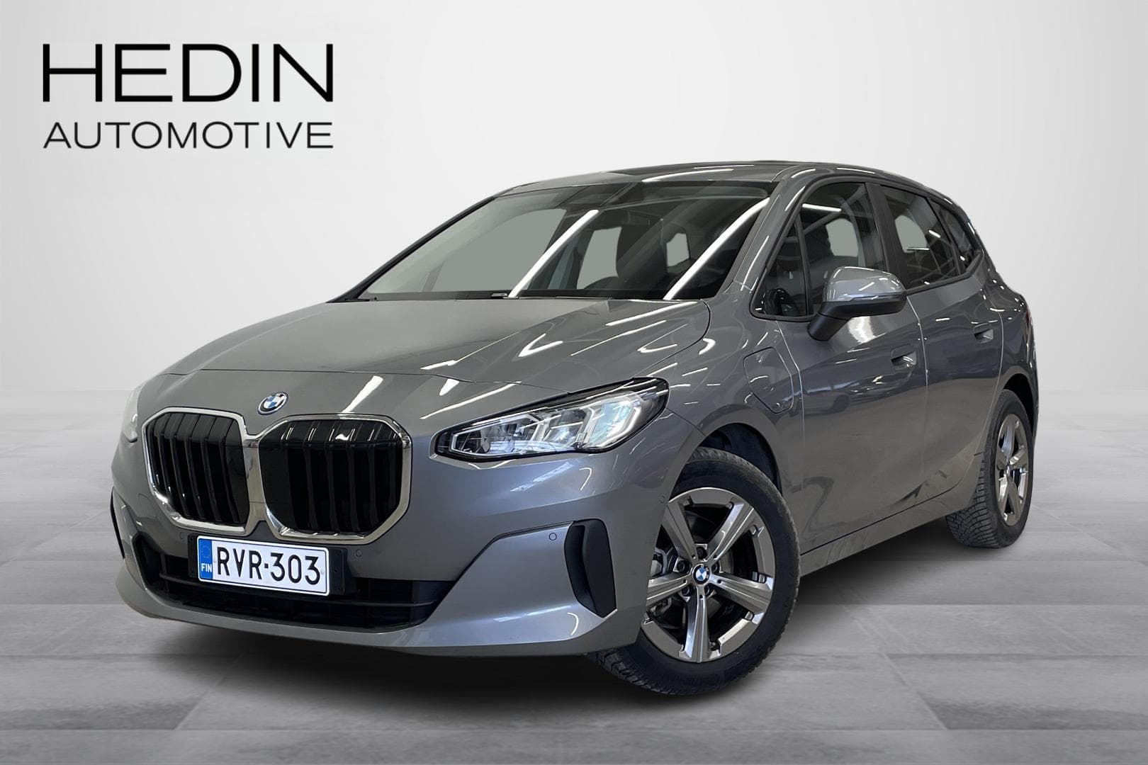 BMW 225