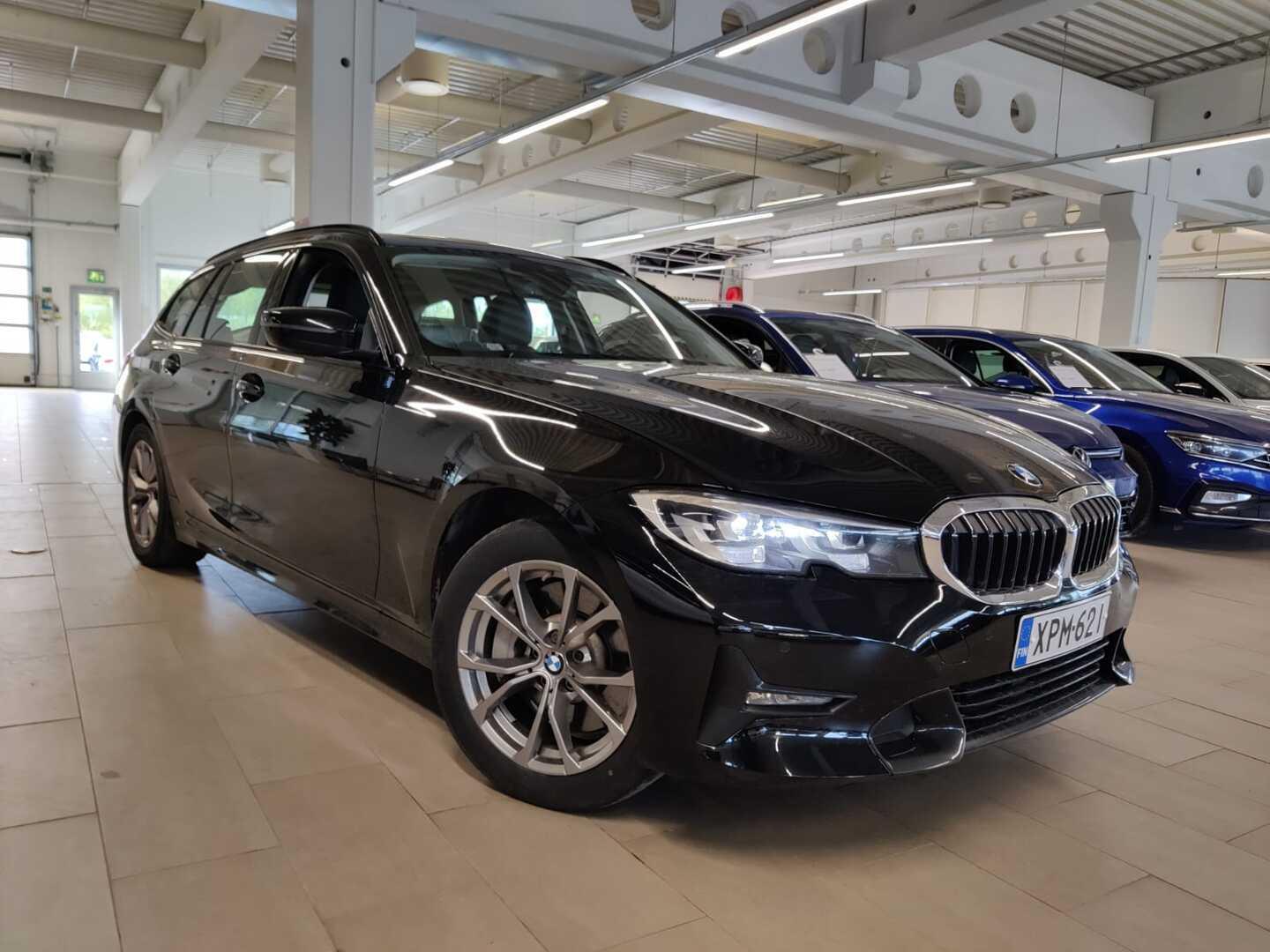 BMW 330