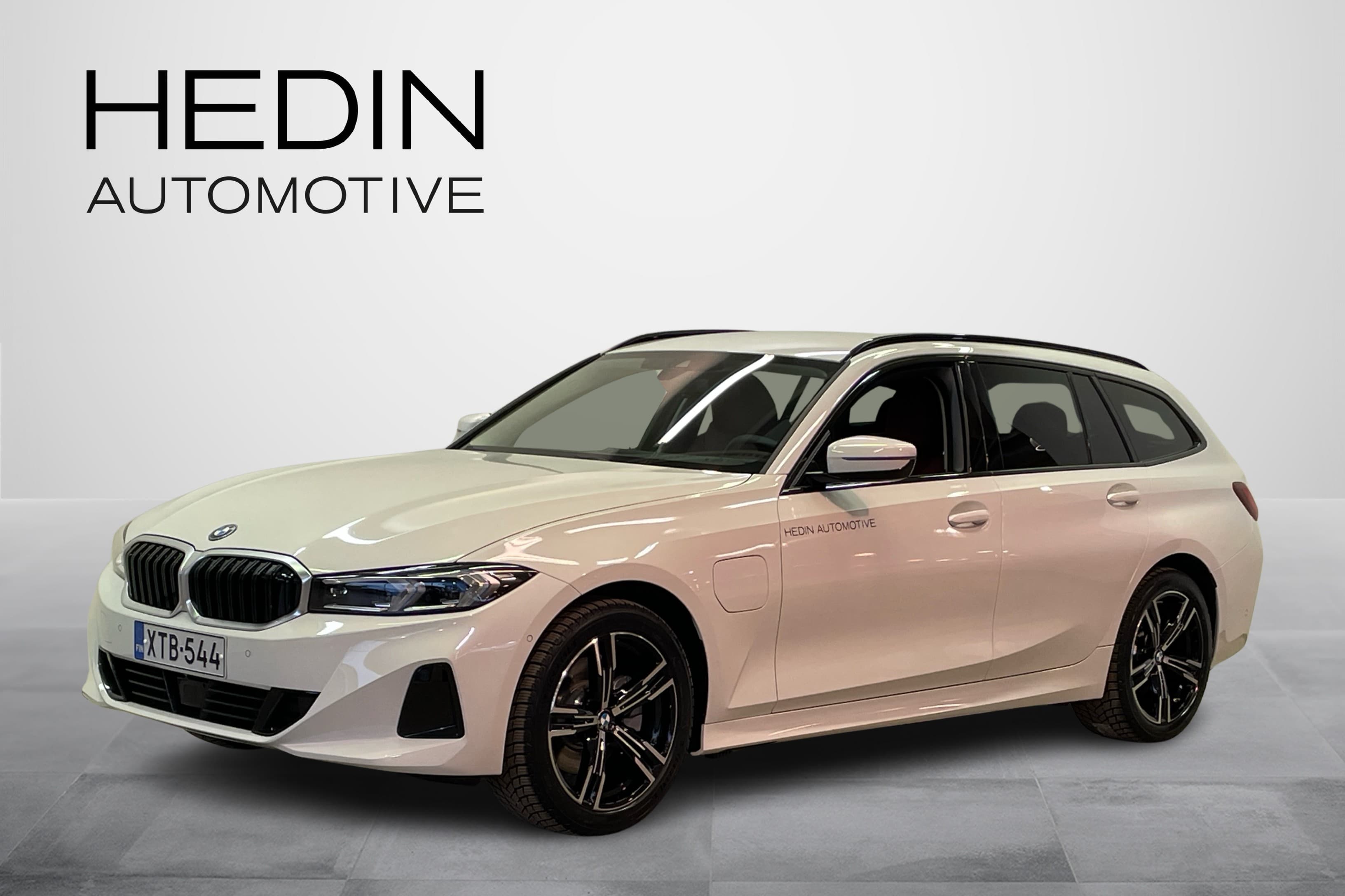BMW 330