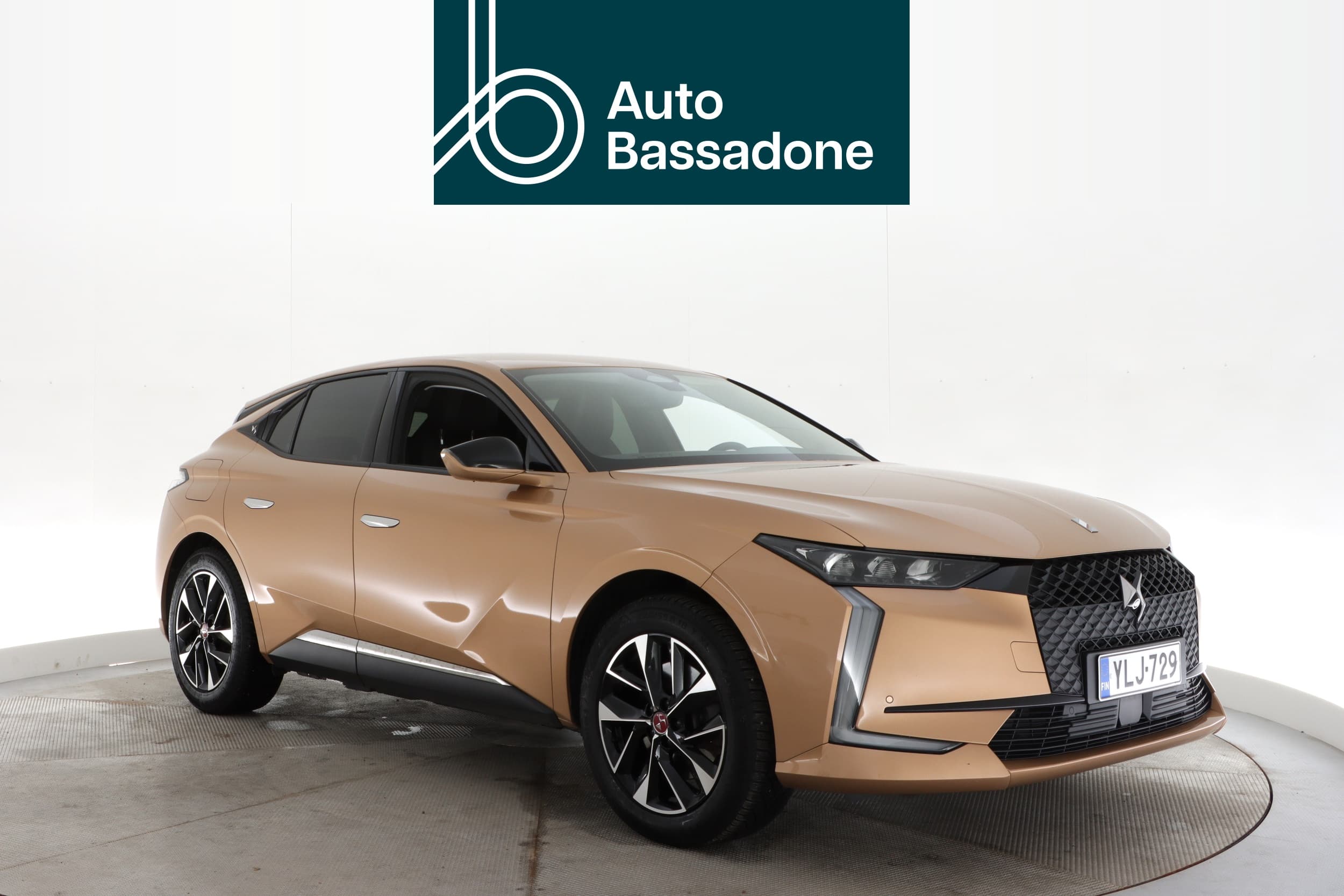 DS 4