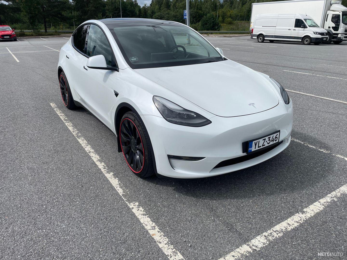 Tesla MODEL Y