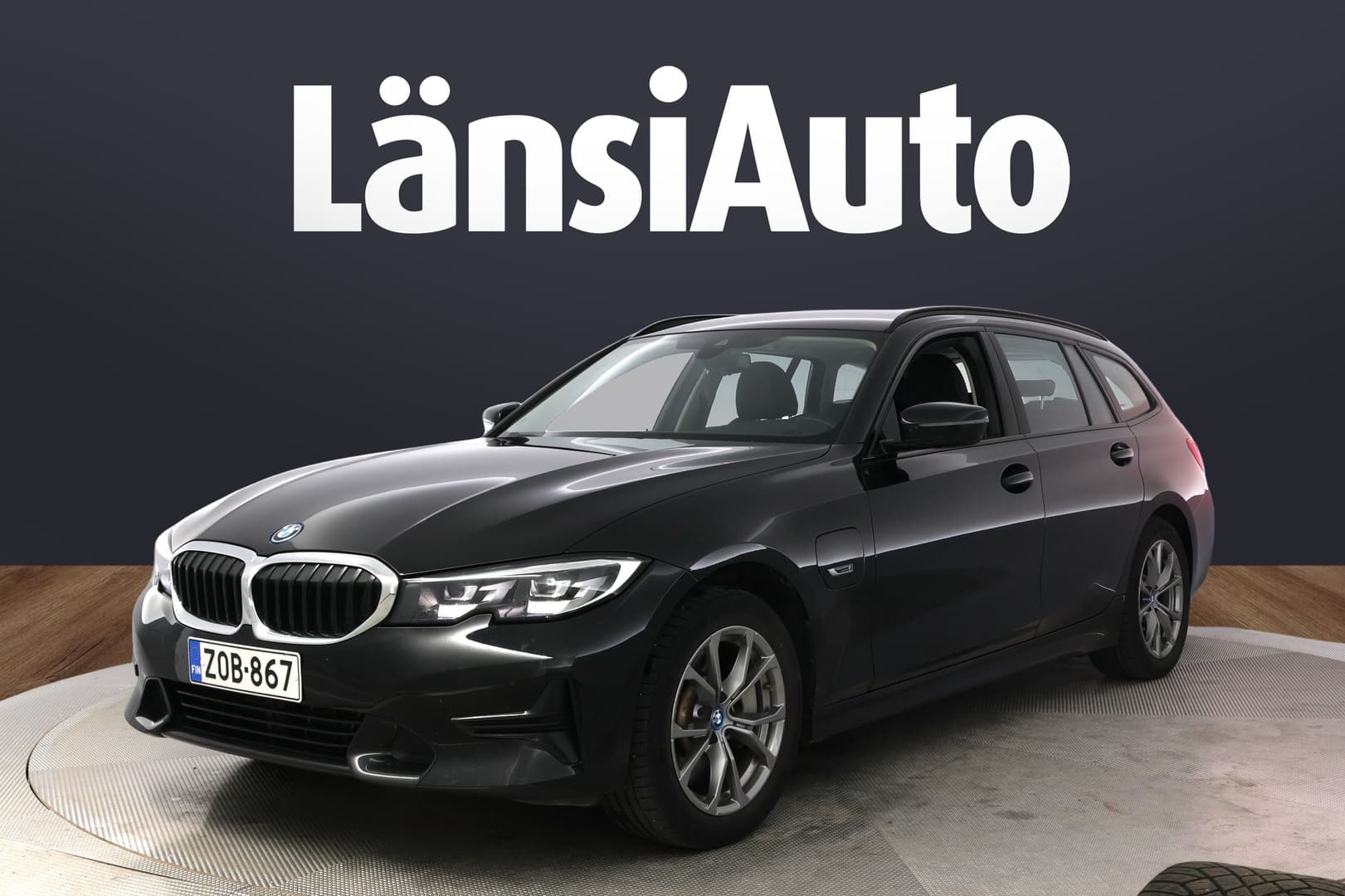 BMW 330